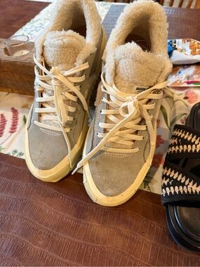 Brandblack Cream Suede Sherpa-Lined Women's Sneakers